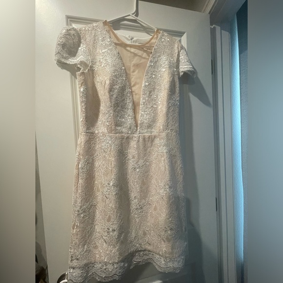 Dress the population, deep V dress. Size large. NWT - Picture 4 of 4